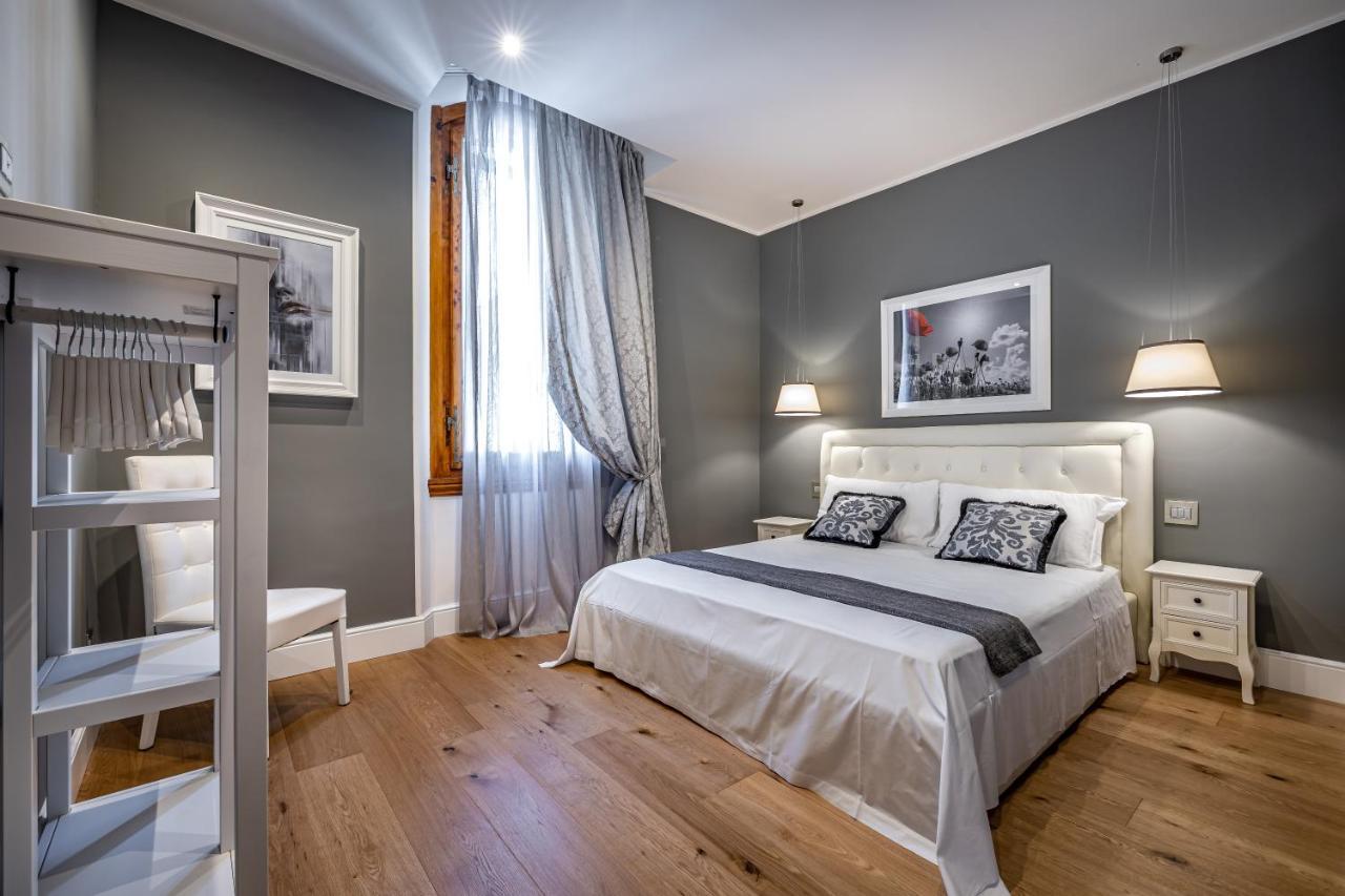 Yid Capo Di Mondo Luxury Apartment In Florencia Exterior foto