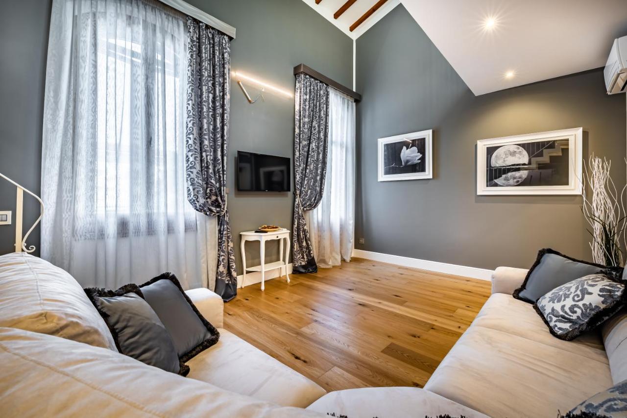 Yid Capo Di Mondo Luxury Apartment In Florencia Exterior foto